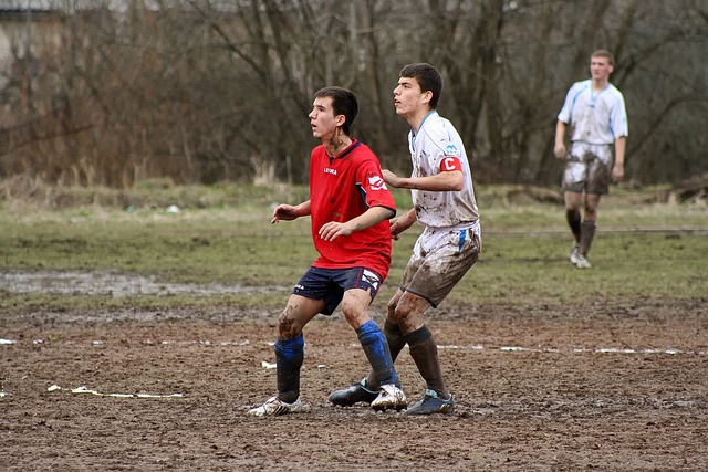 哈登小卡再亮红灯！快船篮网伤病名单引发西部大乱斗.