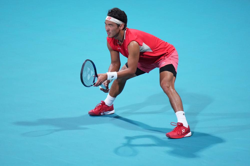 他仍需滿足 他仍需滿足