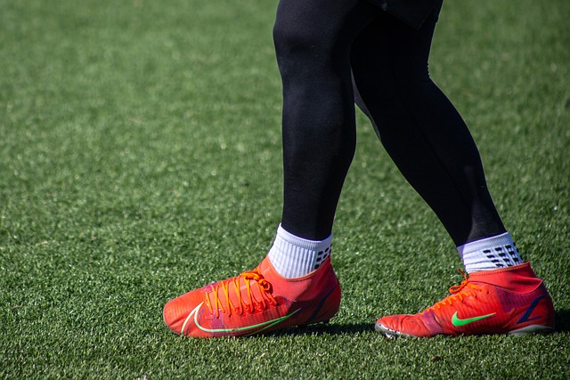 国家发展改革委：全面取消在就业地参保户籍限制.